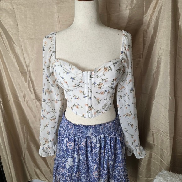 Windsor Tops - Windsor Floral Corset Crop Top White Long Sleeve Smocked Back PT41845KW Medium